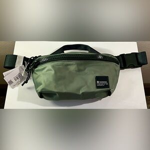 Lululemon All Day Essentials Belt Bag 2.5L Green Fanny Pack Unisex